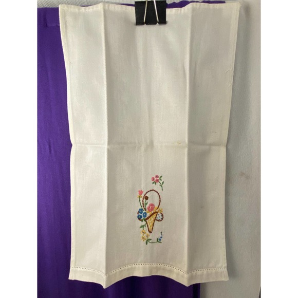 Vintage, Handmade Kitchen/Dish/Tea Towel with Hand Embroidered Flowers. - Picture 7 of 10